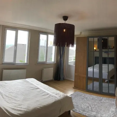 Forest Villa, 6 Minutes From The Airport Villa Tasoluk