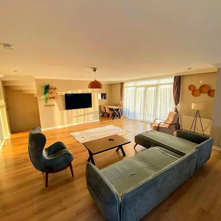 Villa Forest Villa, 6 Minutes From The Airport Tasoluk