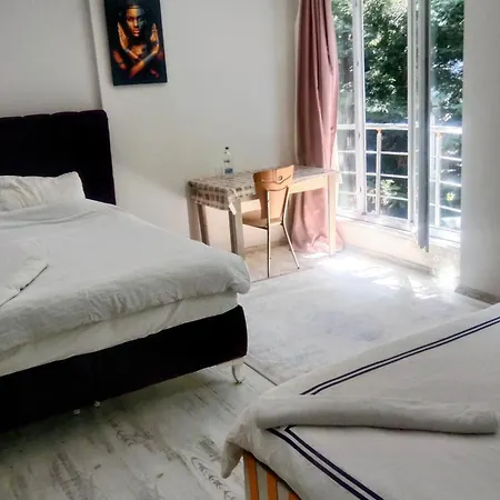 Вилла Forest Villa, 6 Minutes From The Airport *