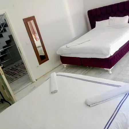 Forest Villa, 6 Minutes From The Airport *