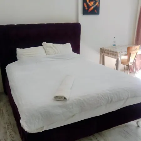 Forest Villa, 6 Minutes From The Airport Вилла Tasoluk