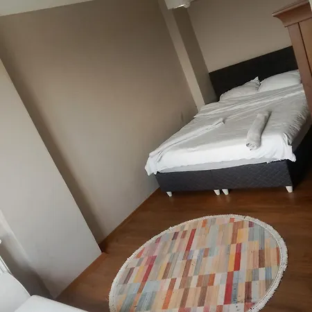 Вилла Forest Villa, 6 Minutes From The Airport