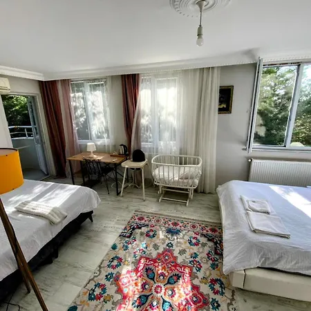 Willa Forest Villa, 6 Minutes From The Airport Tasoluk